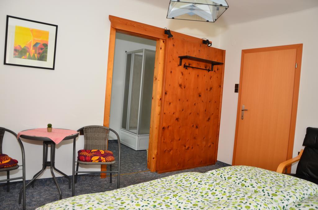 Haus Dachstein Schnitzer Hotel Eben Im Pongau Cameră foto